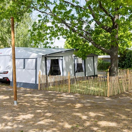 Camping & Erlebnis Resort Jersleber See - Jersicamper Mit Seeblick Jersleben 外观 照片