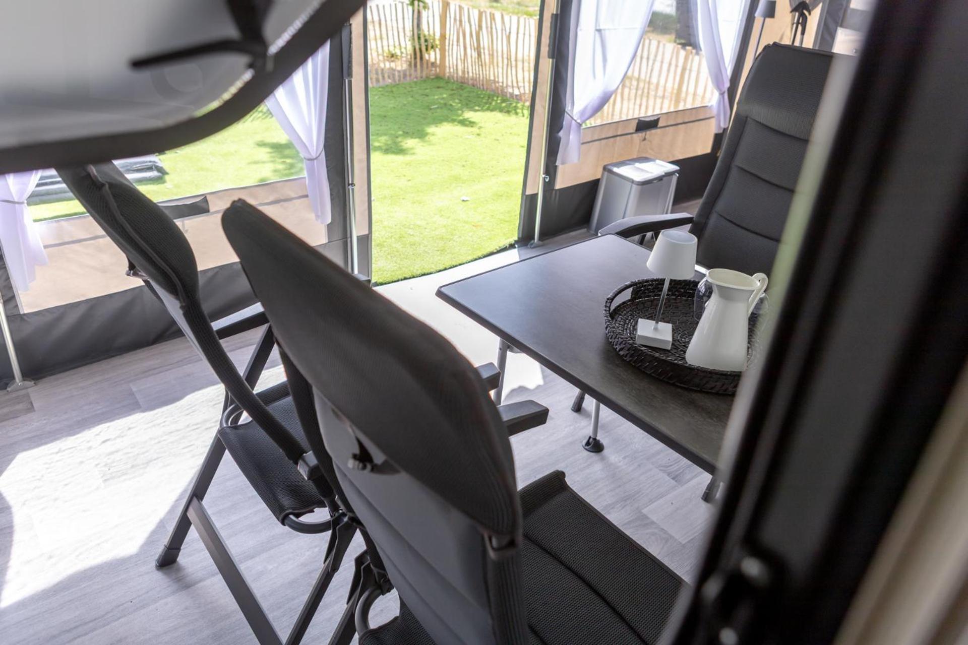 Camping & Erlebnis Resort Jersleber See - Jersicamper Mit Seeblick Jersleben 外观 照片